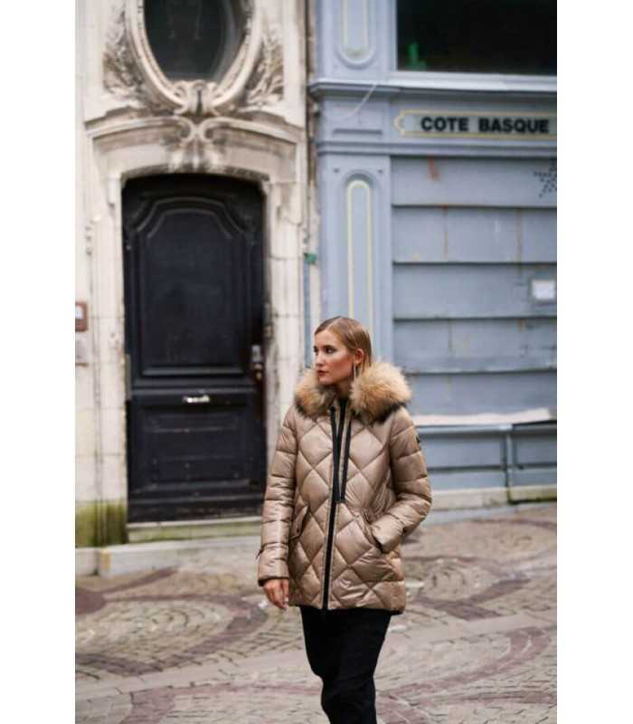 Parka Rombos Camel Donjaz Mujer
