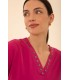 Camiseta Fucsia Tachas Anna Mora Mujer