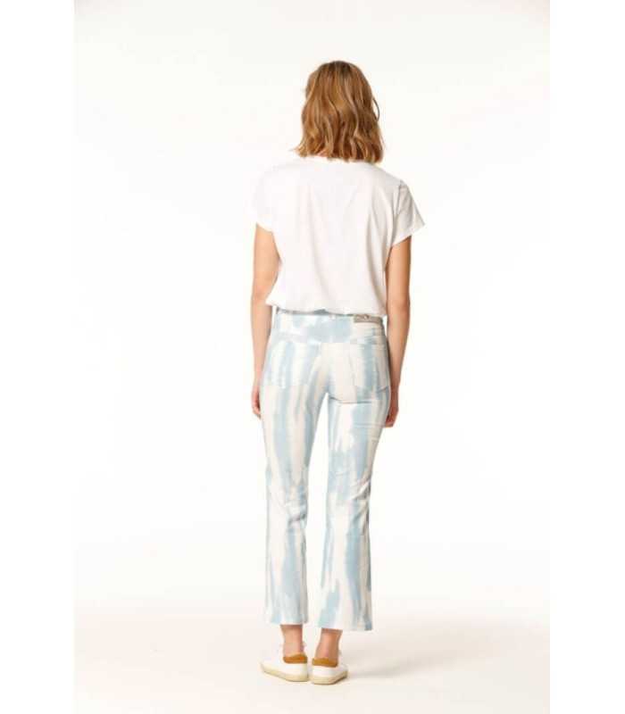 Camiseta Blanca Detalles Flores Oky Mujer